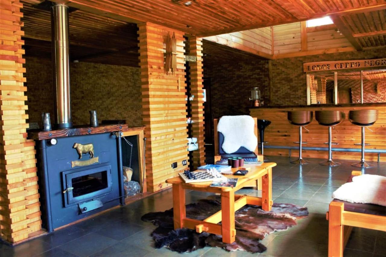 Hotel Cerro Negro Coyhaique Kültér fotó